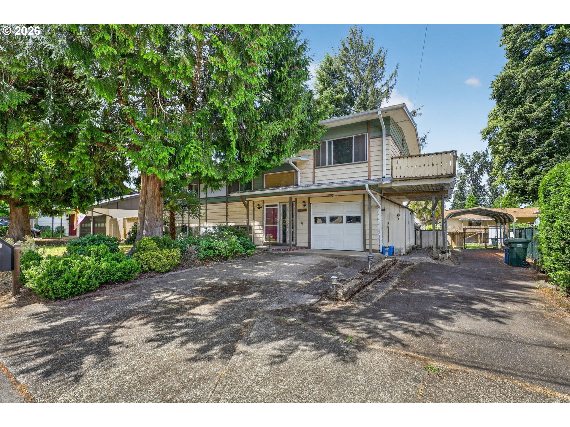 8835 SE REGENTS DR