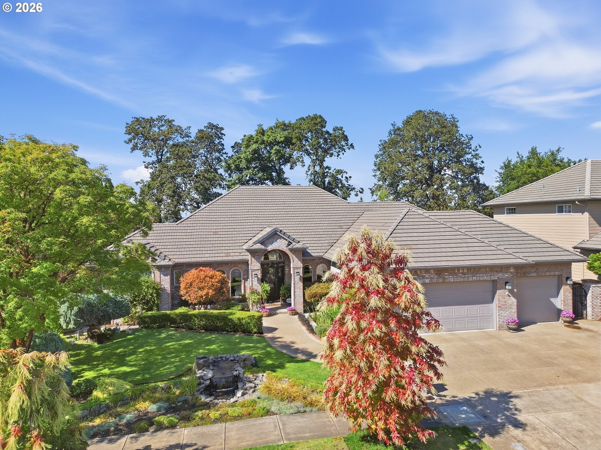 3910 MIRROR POND WAY