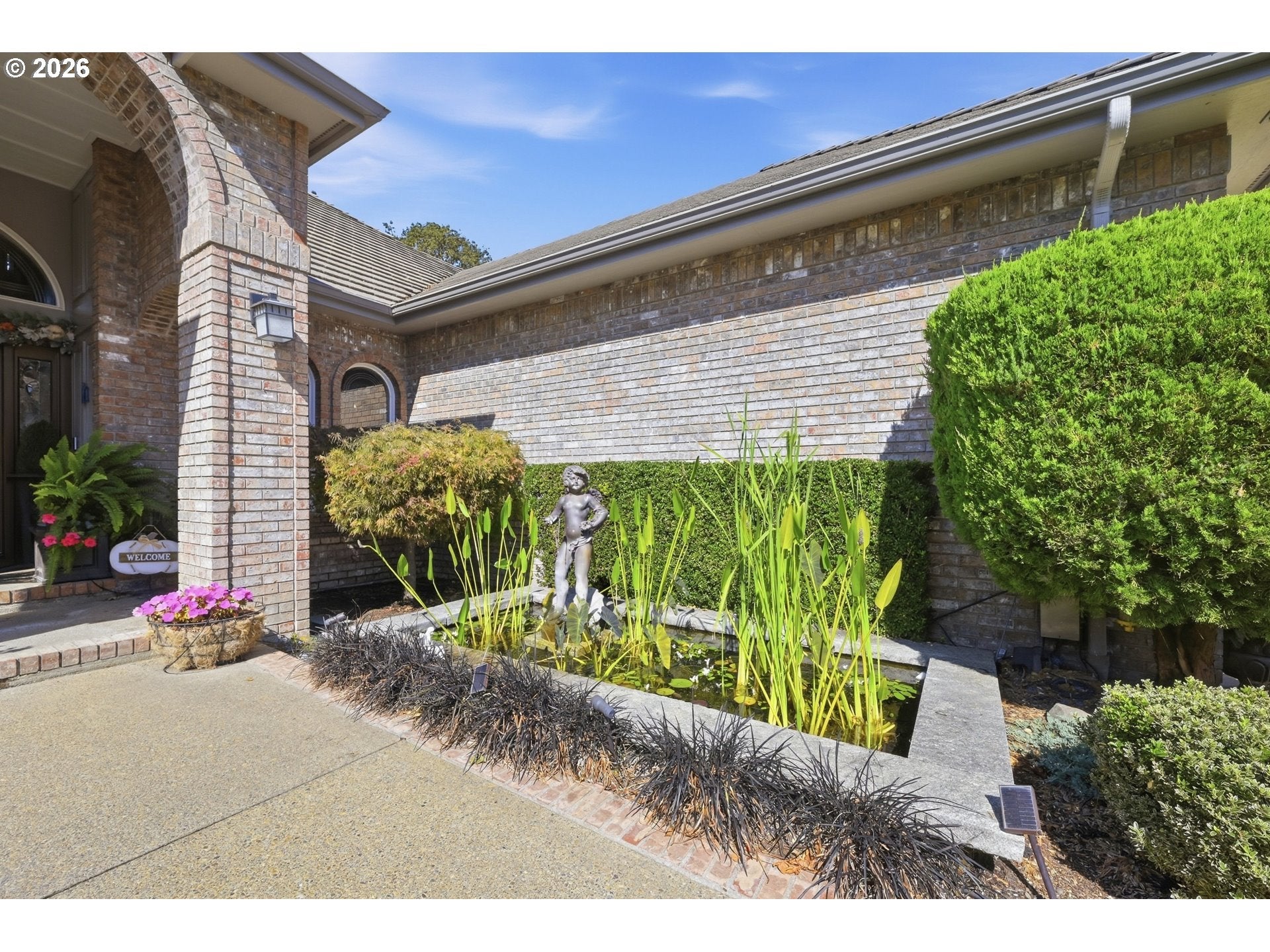 3910 MIRROR POND WAY