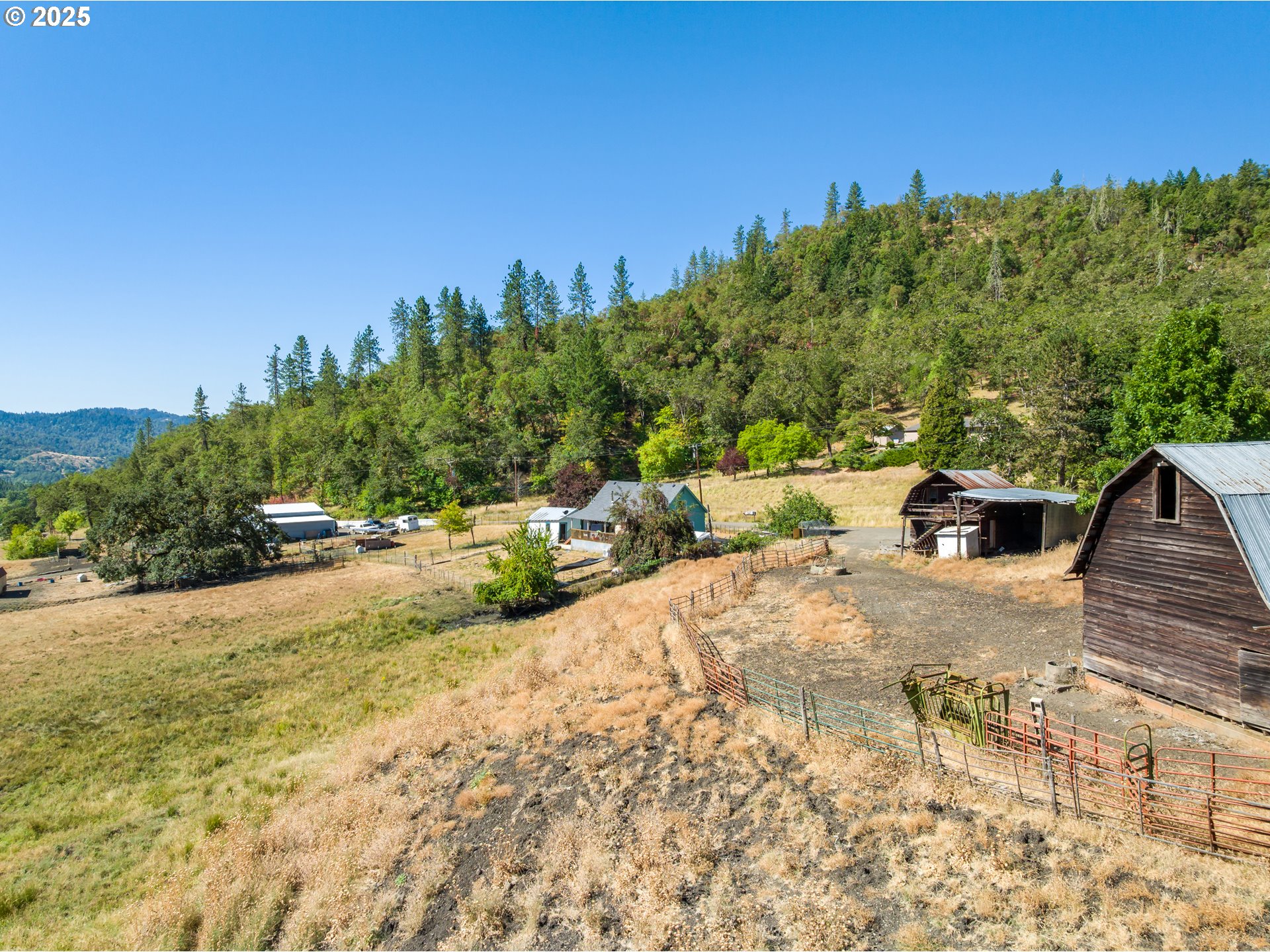1745 Rifle Range RD