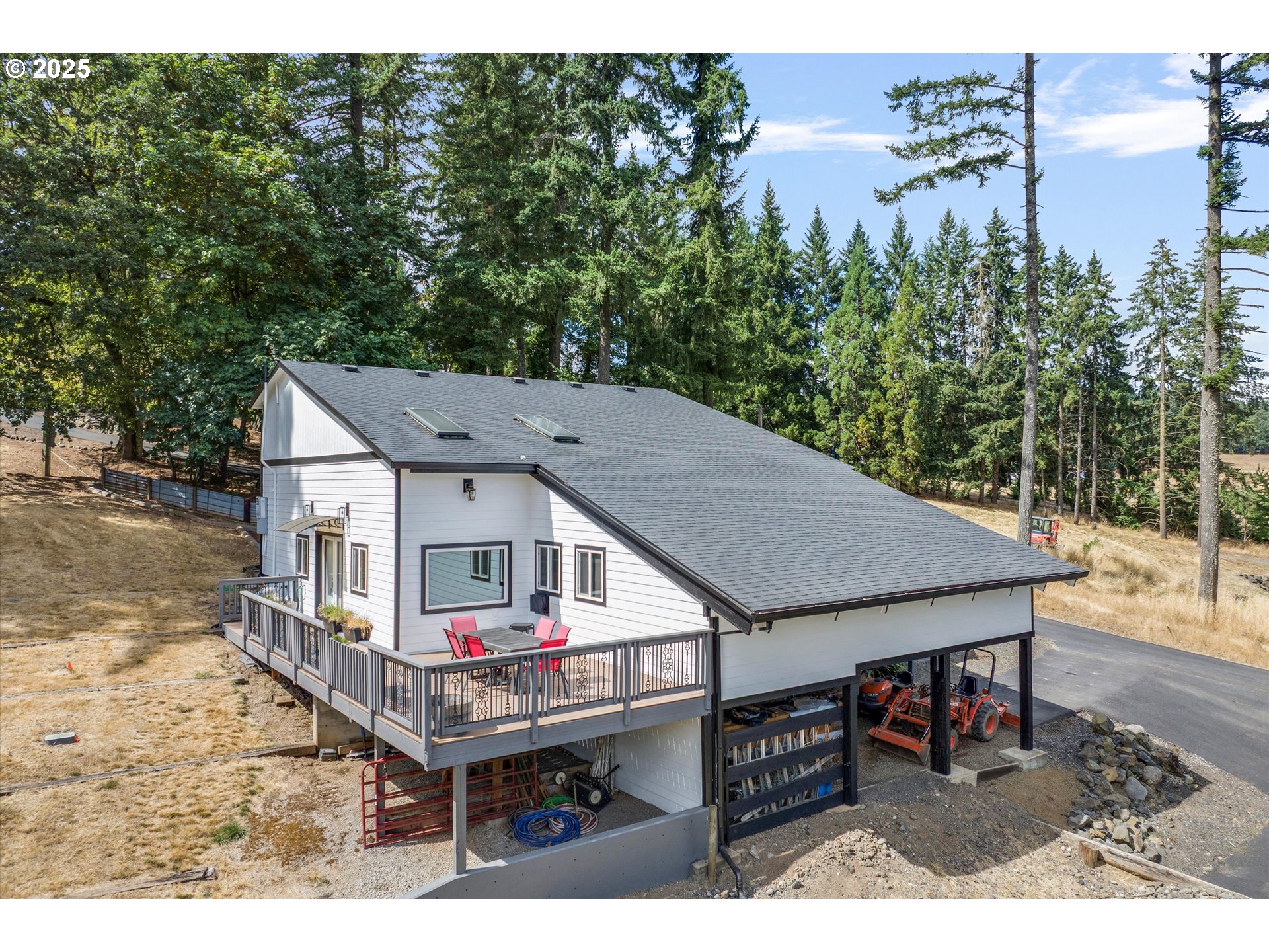 Amity, Oregon 97101, United States, 4 Bedrooms Bedrooms, ,3 BathroomsBathrooms,Residential,Active,2208