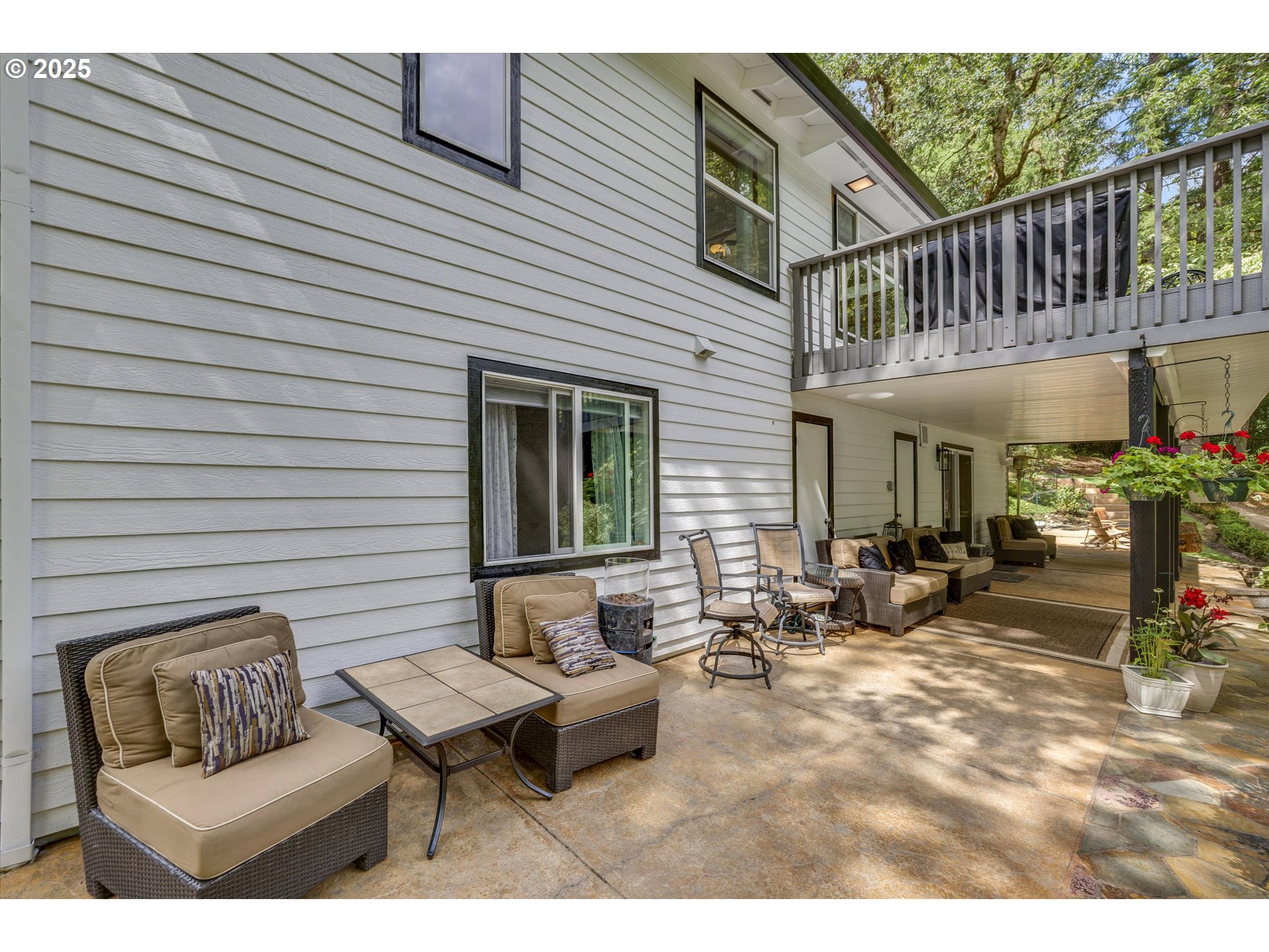 Amity, Oregon 97101, United States, 4 Bedrooms Bedrooms, ,3 BathroomsBathrooms,Residential,Active,2208