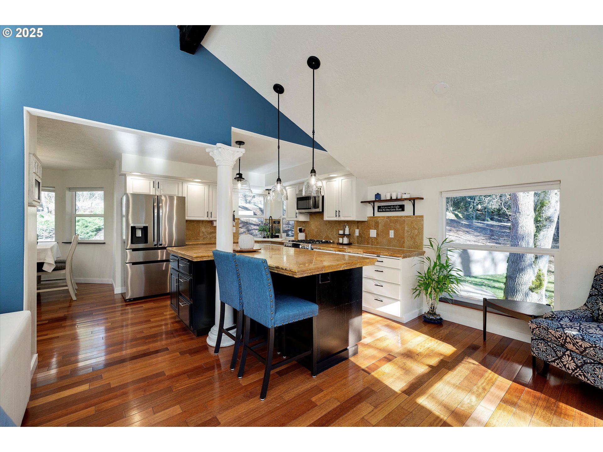 Amity, Oregon 97101, United States, 4 Bedrooms Bedrooms, ,3 BathroomsBathrooms,Residential,Active,2208