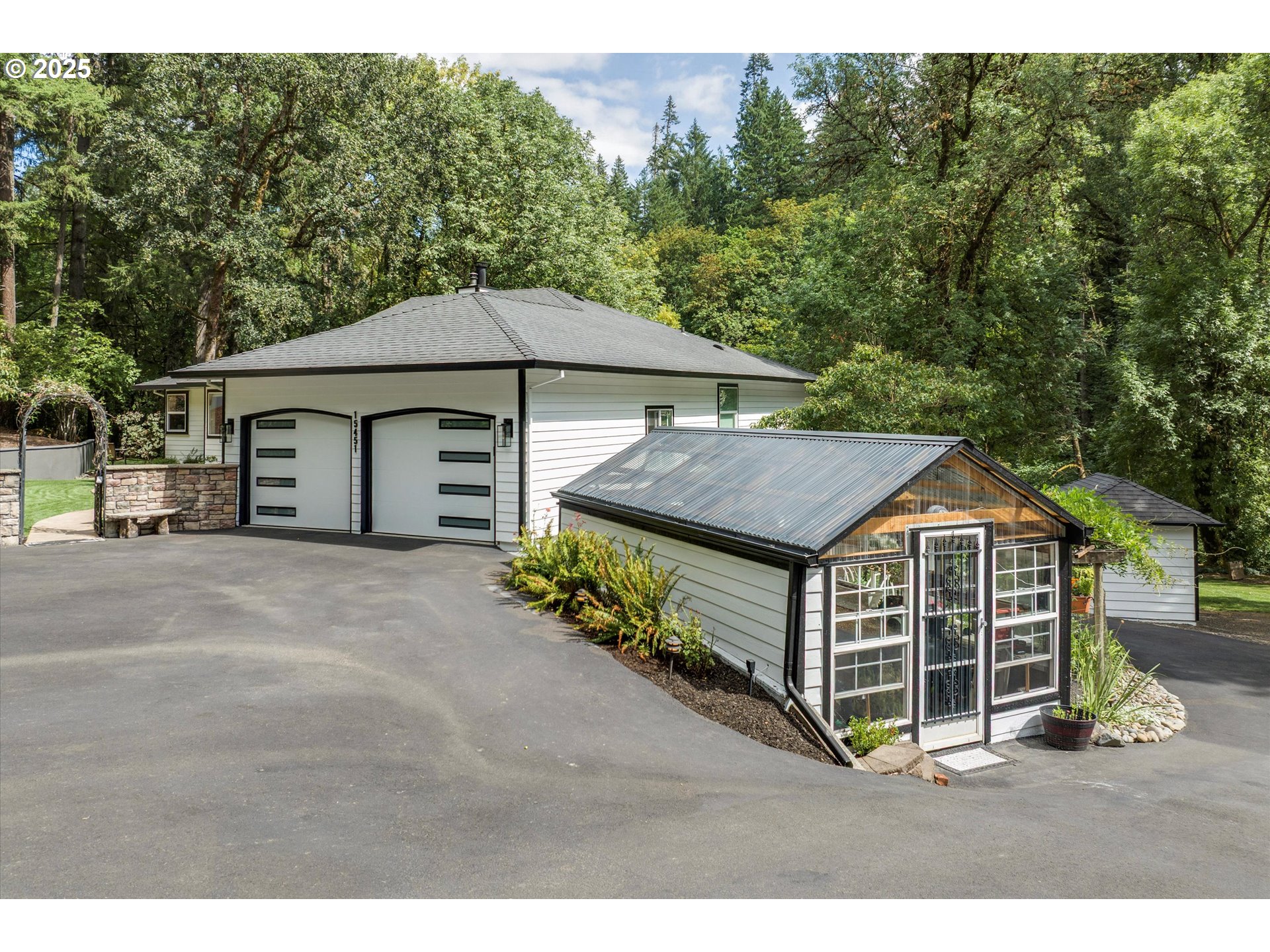 Amity, Oregon 97101, United States, 4 Bedrooms Bedrooms, ,3 BathroomsBathrooms,Residential,Active,2208