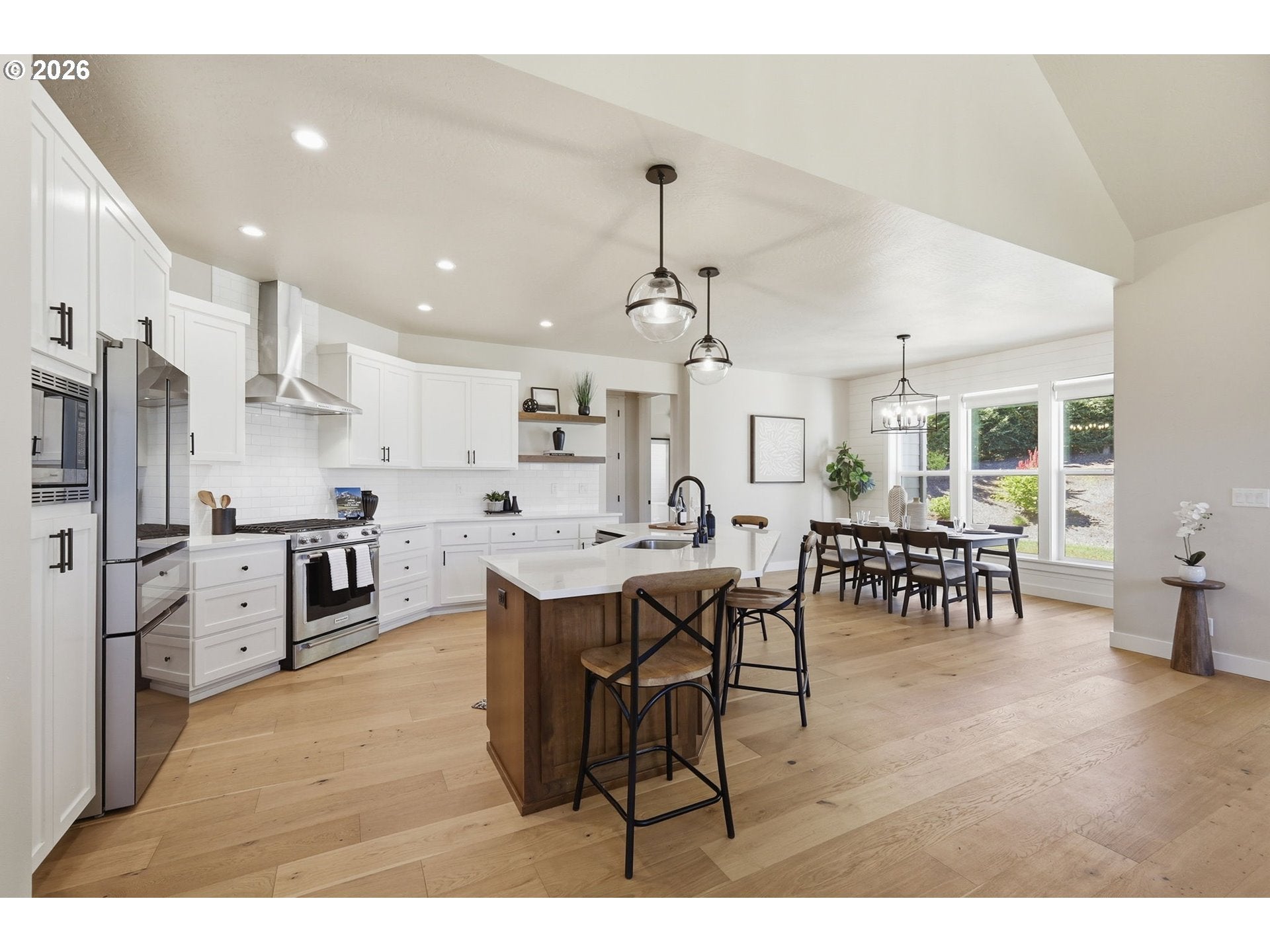 2153 MAJESTIC PL