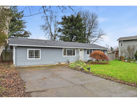 Photo of 1820 SE Mulberry Ct, McMinnville, OR 97128 (MLS # 674104459)
