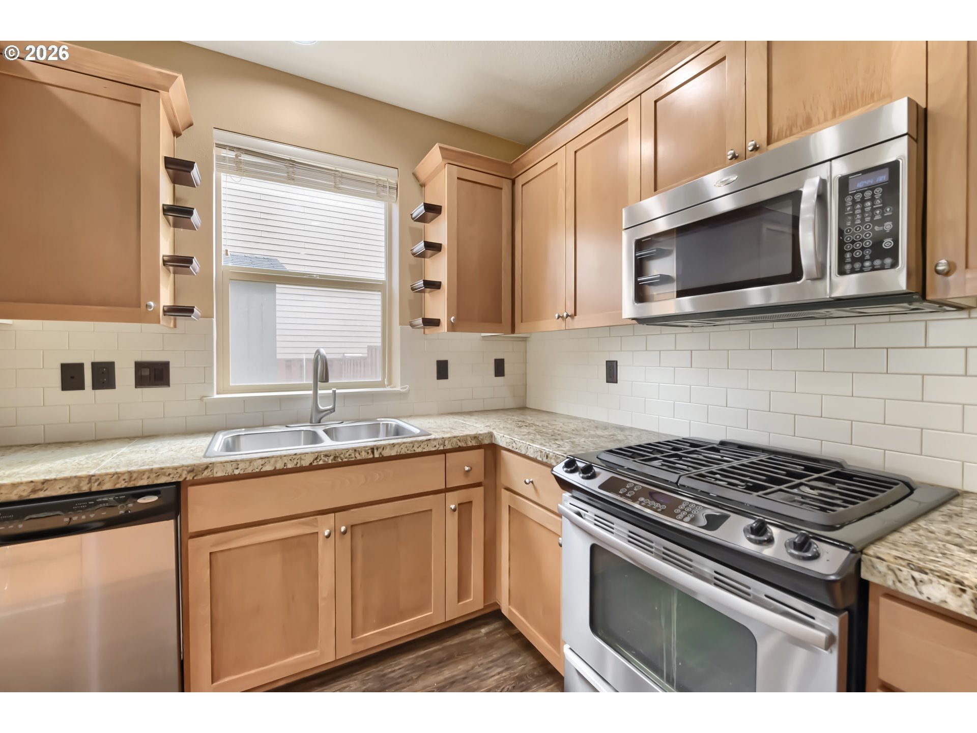 17985 NW WATERFIELD CT