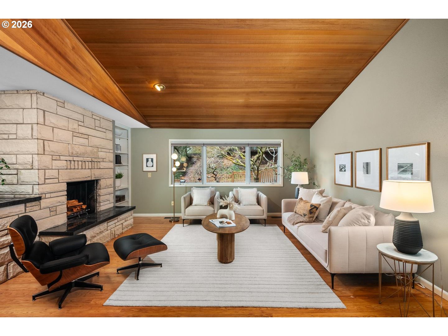 260 NW TORREY VIEW DR