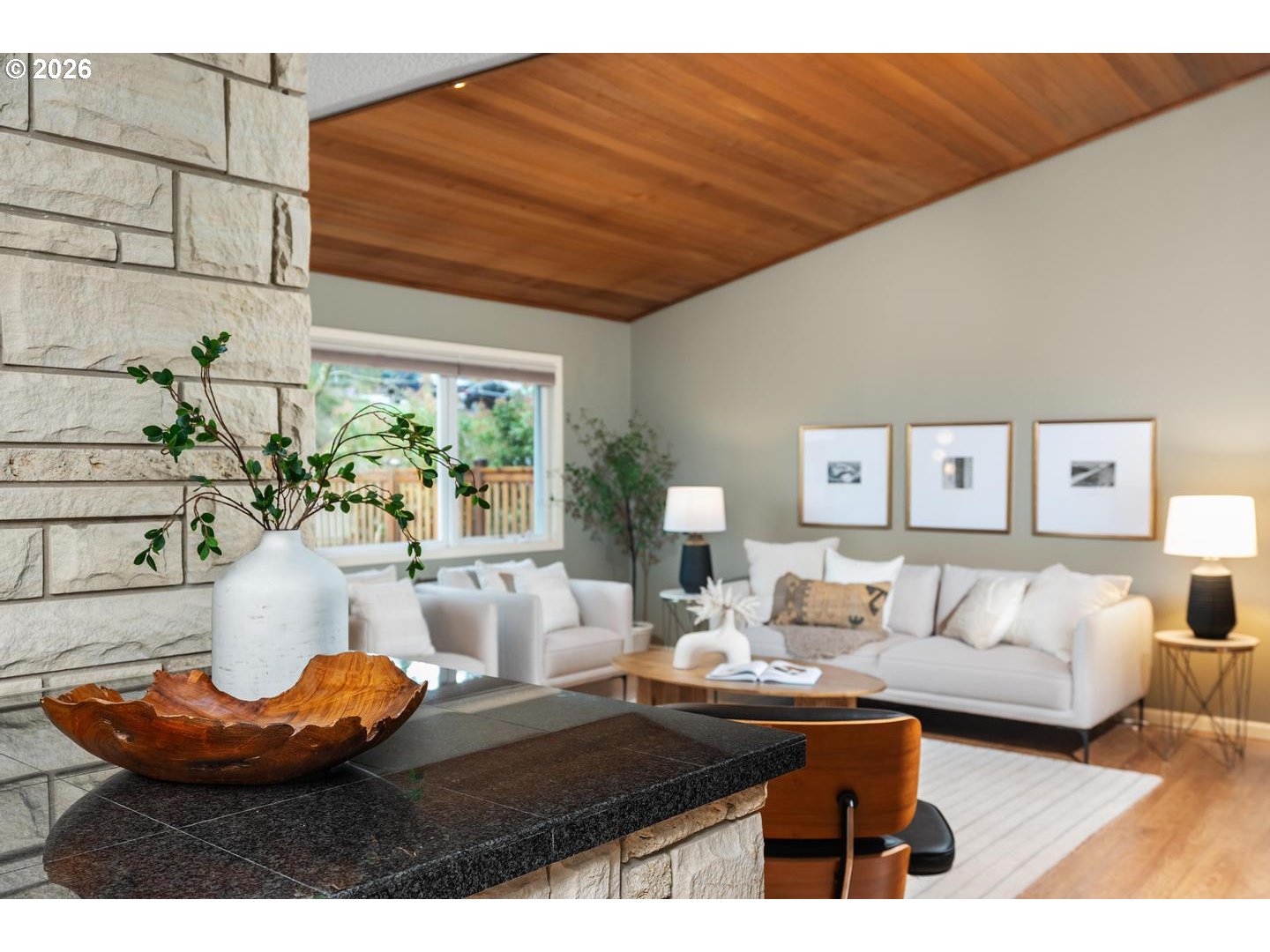 260 NW TORREY VIEW DR