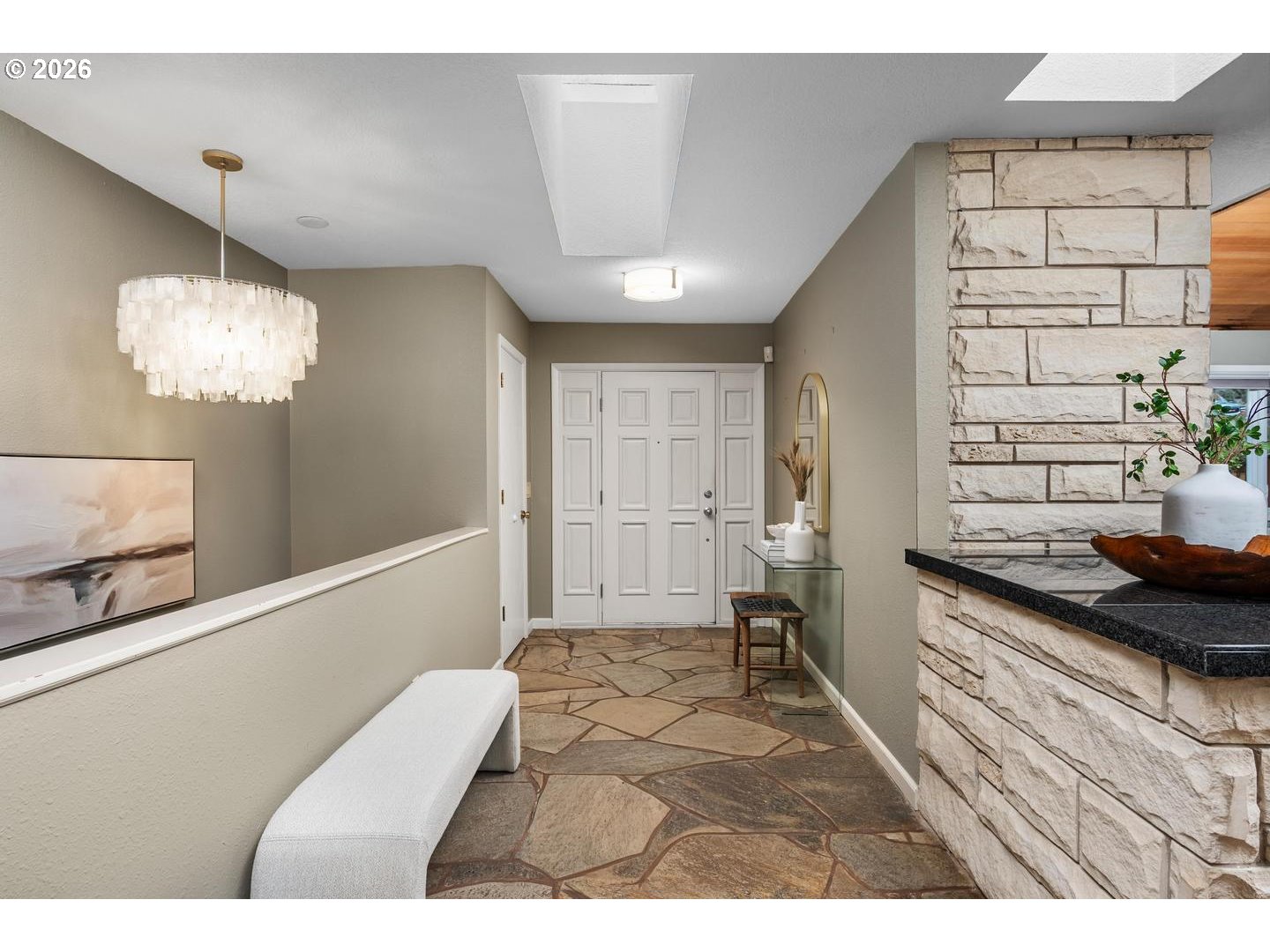 260 NW TORREY VIEW DR