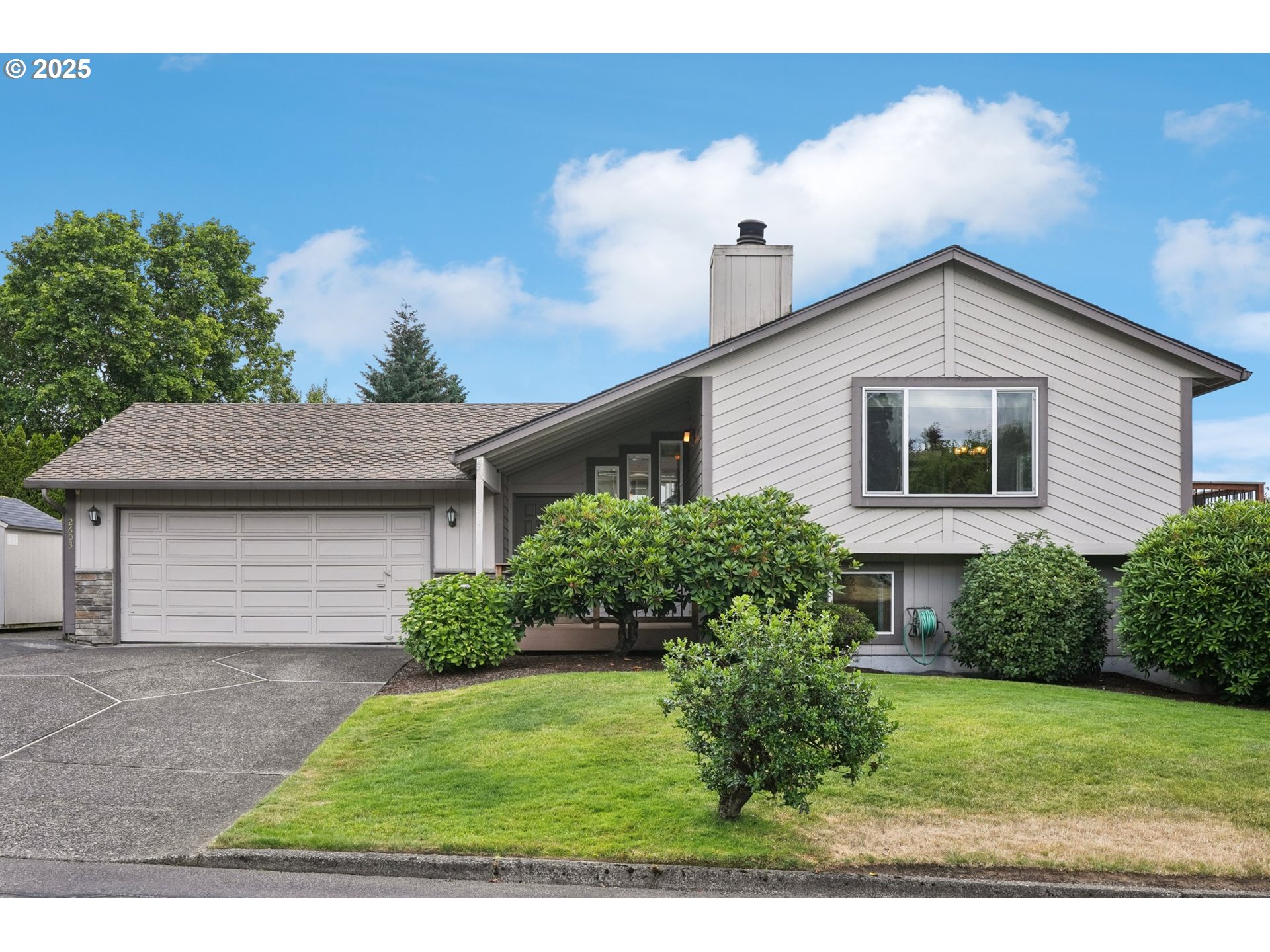2603 SE BLAIRMONT DR