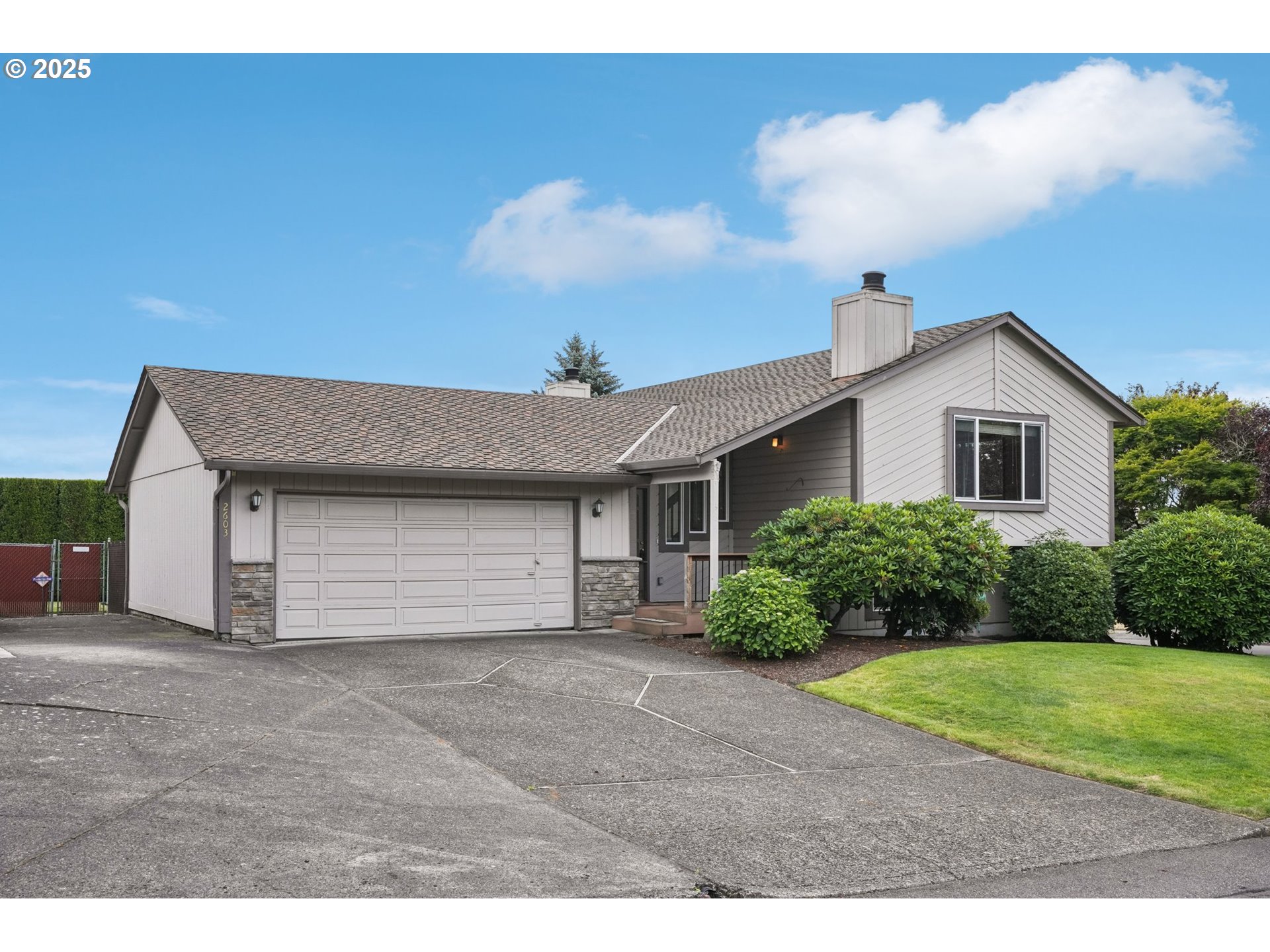 2603 SE BLAIRMONT DR