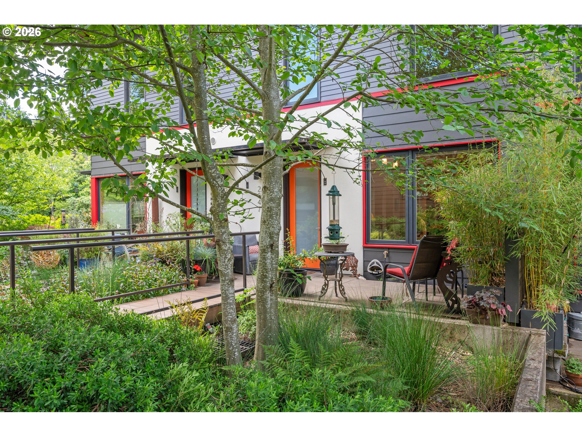 2847 FRIENDLY ST