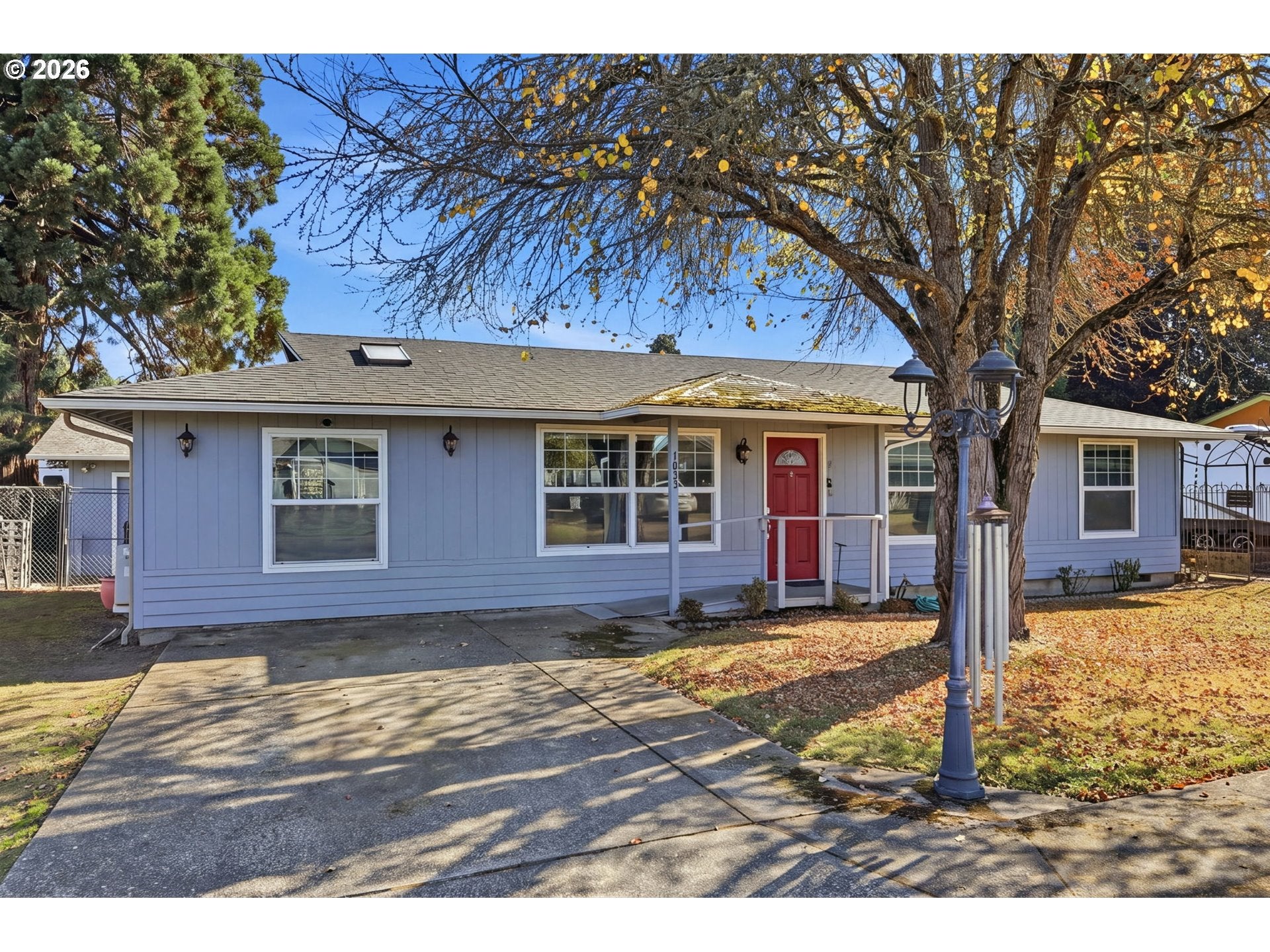 1033 S 34TH PL