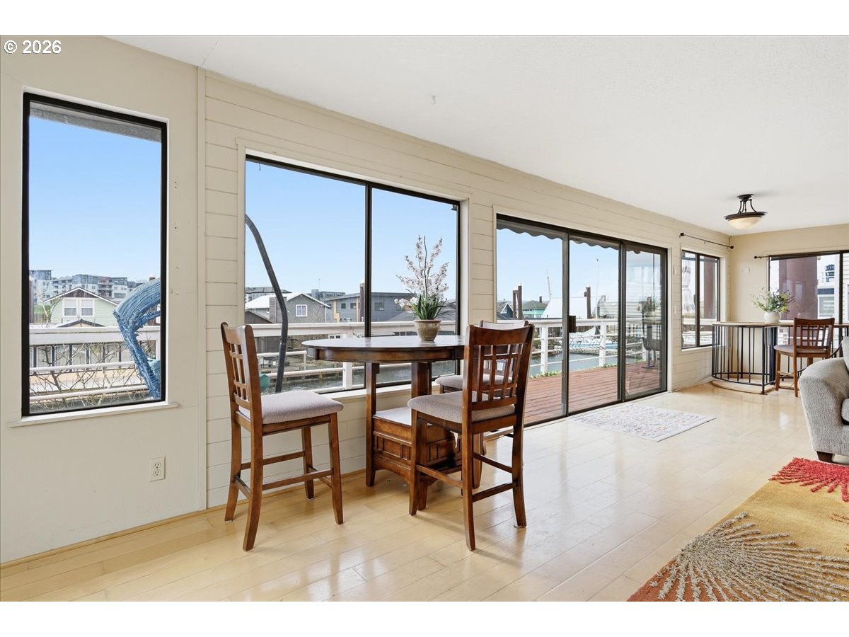 11638 N Island Cove LN