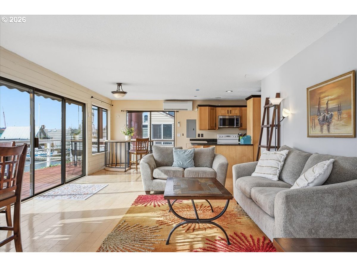 11638 N Island Cove LN