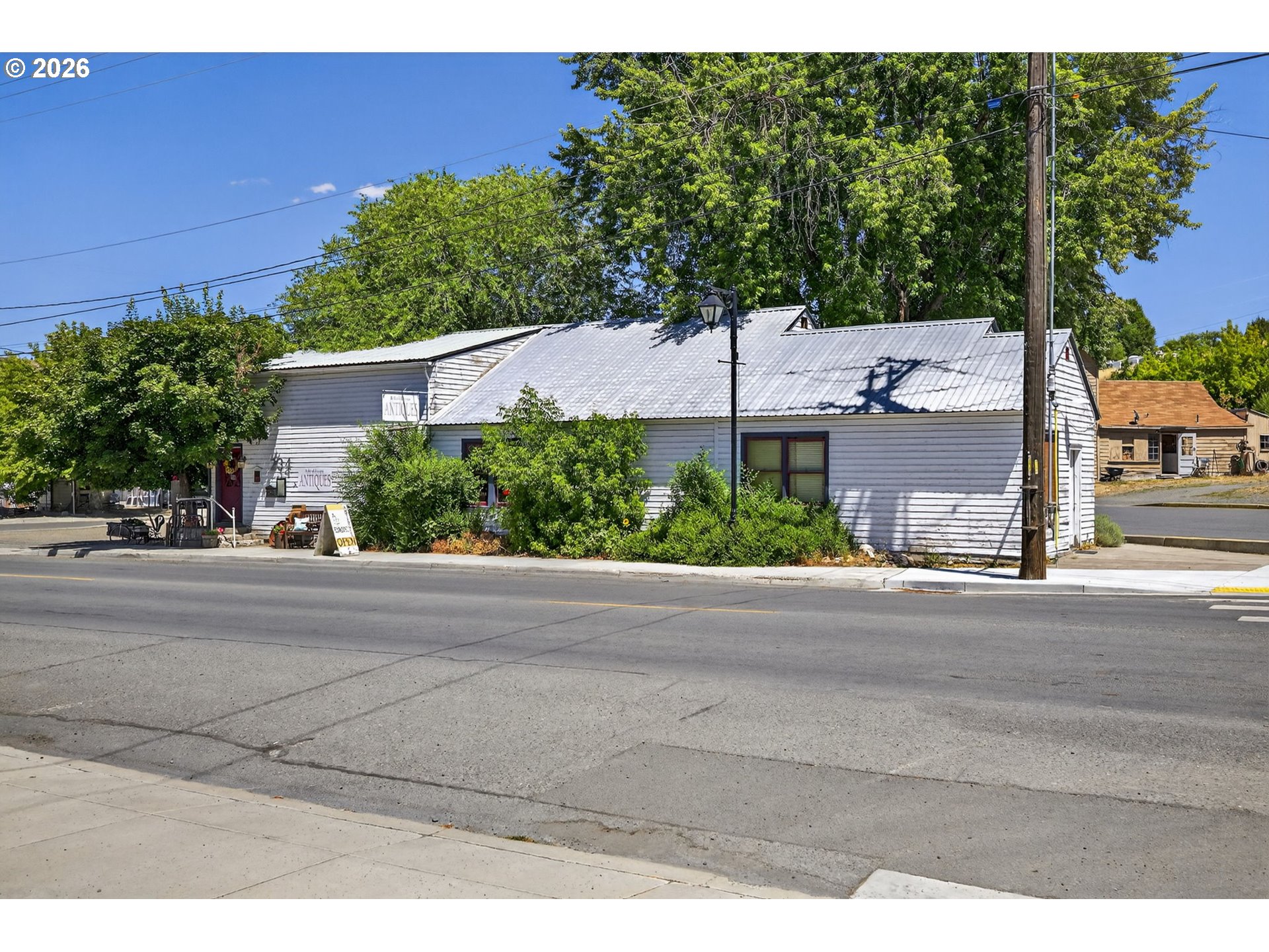 234 S CANYON BLVD 1190