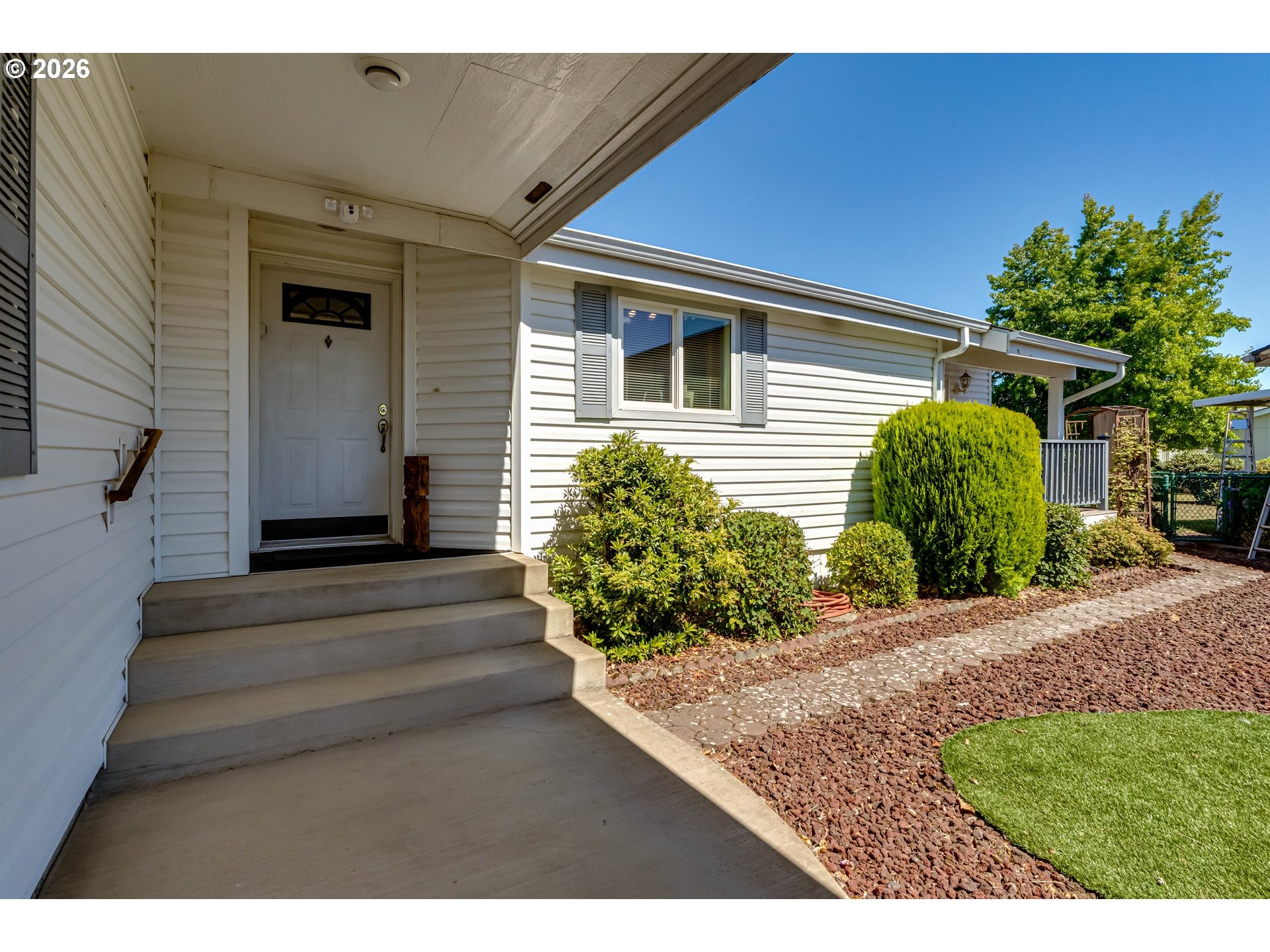 1816 FOUNTAIN CT