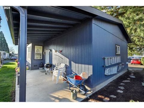 A home in Canby