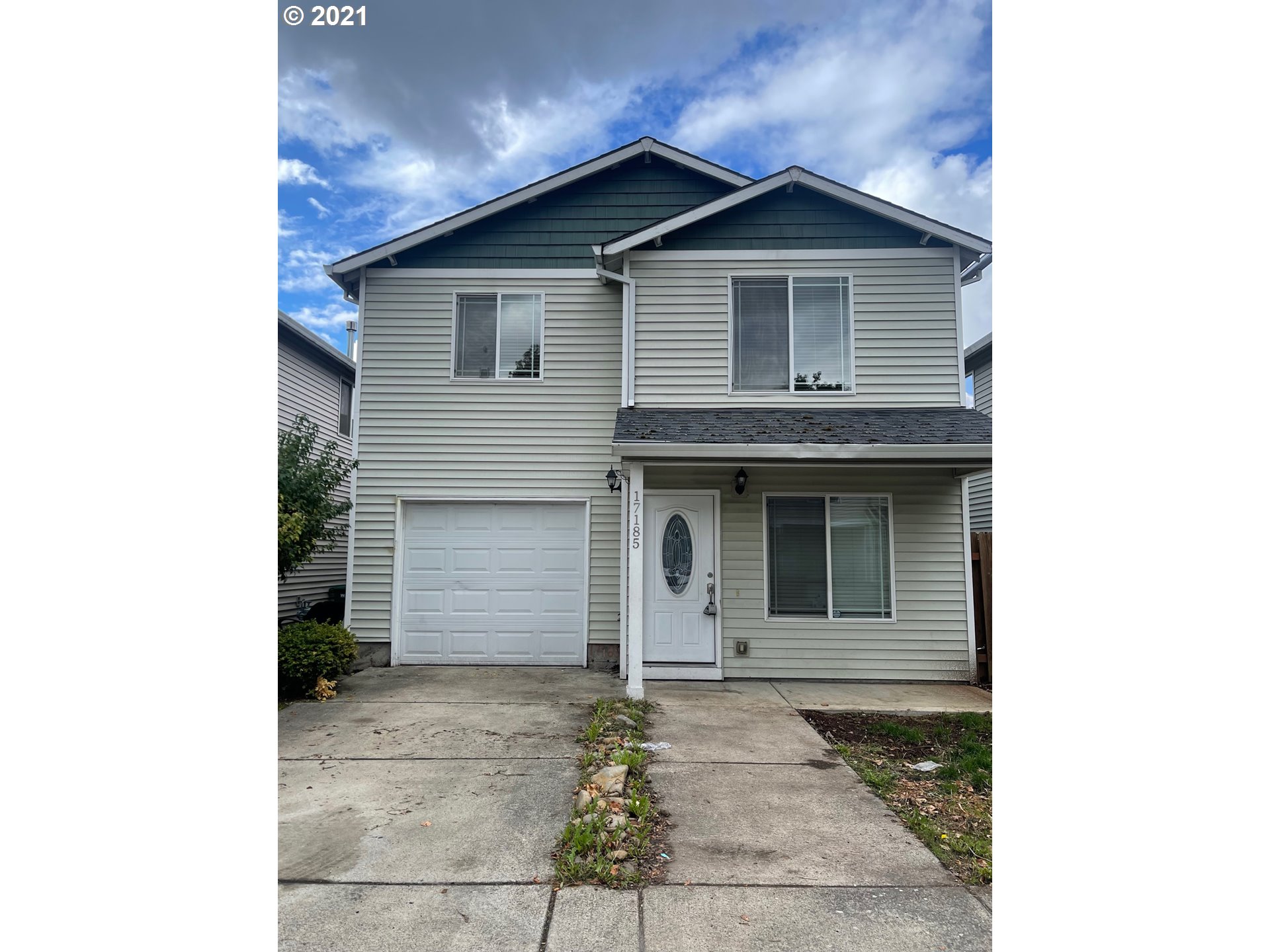 Photo 1 of 1 — 17185 SE ALDER ST, Portland, OR 97233