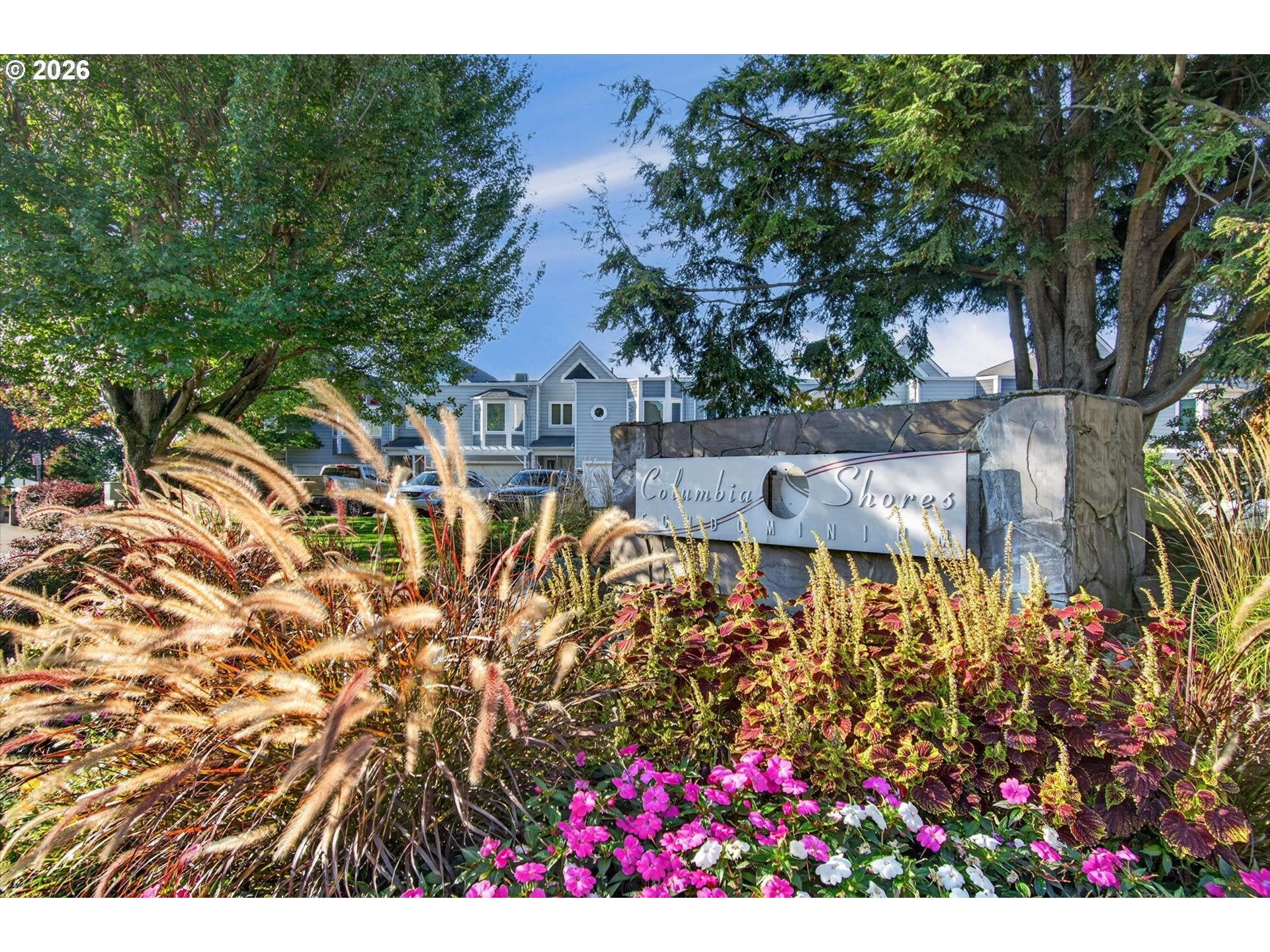 520 SE COLUMBIA RIVER DR 216