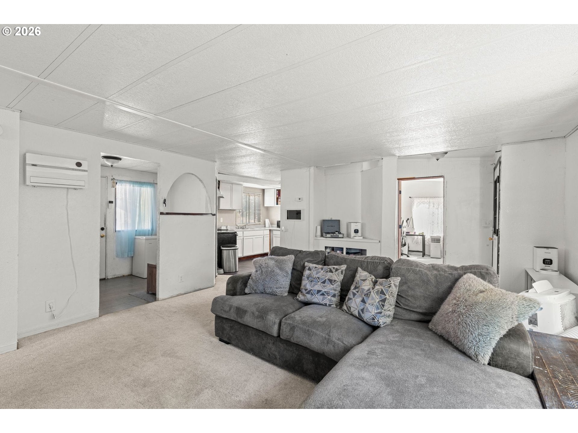 491 CRESWOOD DR