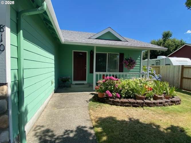 810 WHITNEY ST