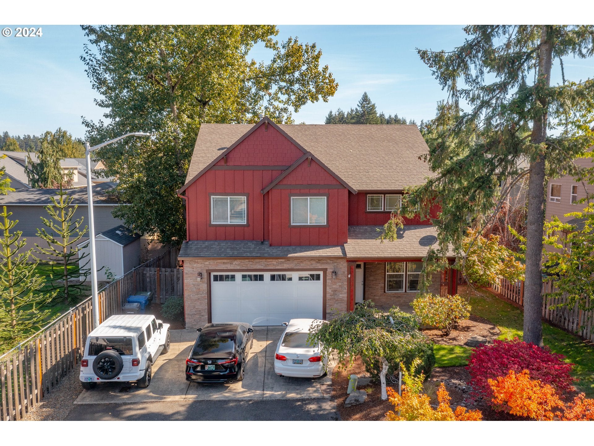 7610 MAEBELLE LN NE