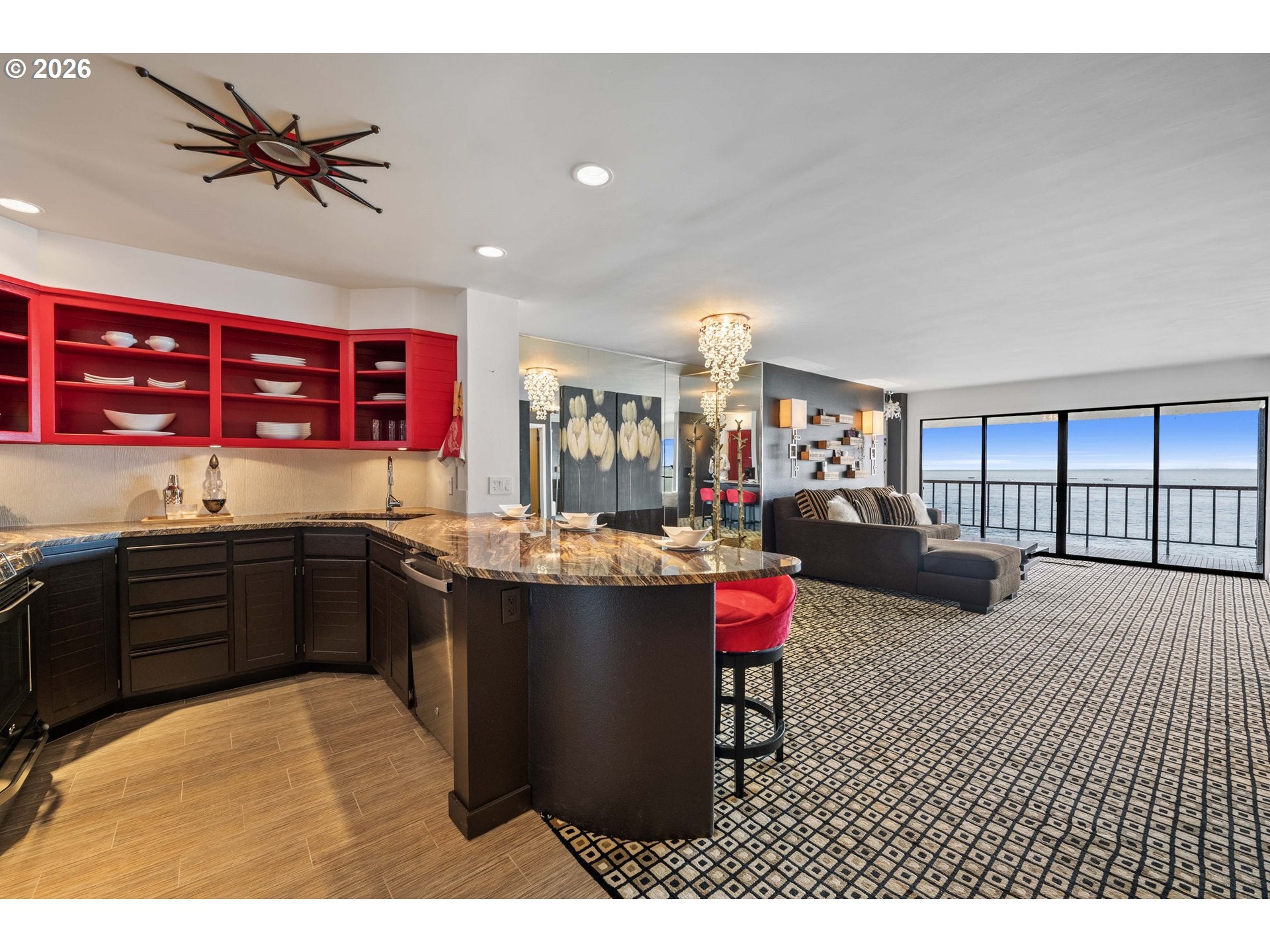 1 3RD ST 506
