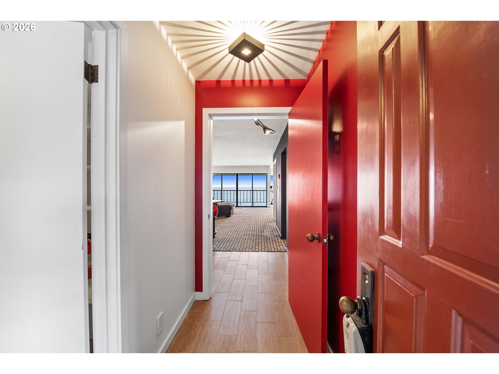 1 3RD ST 506