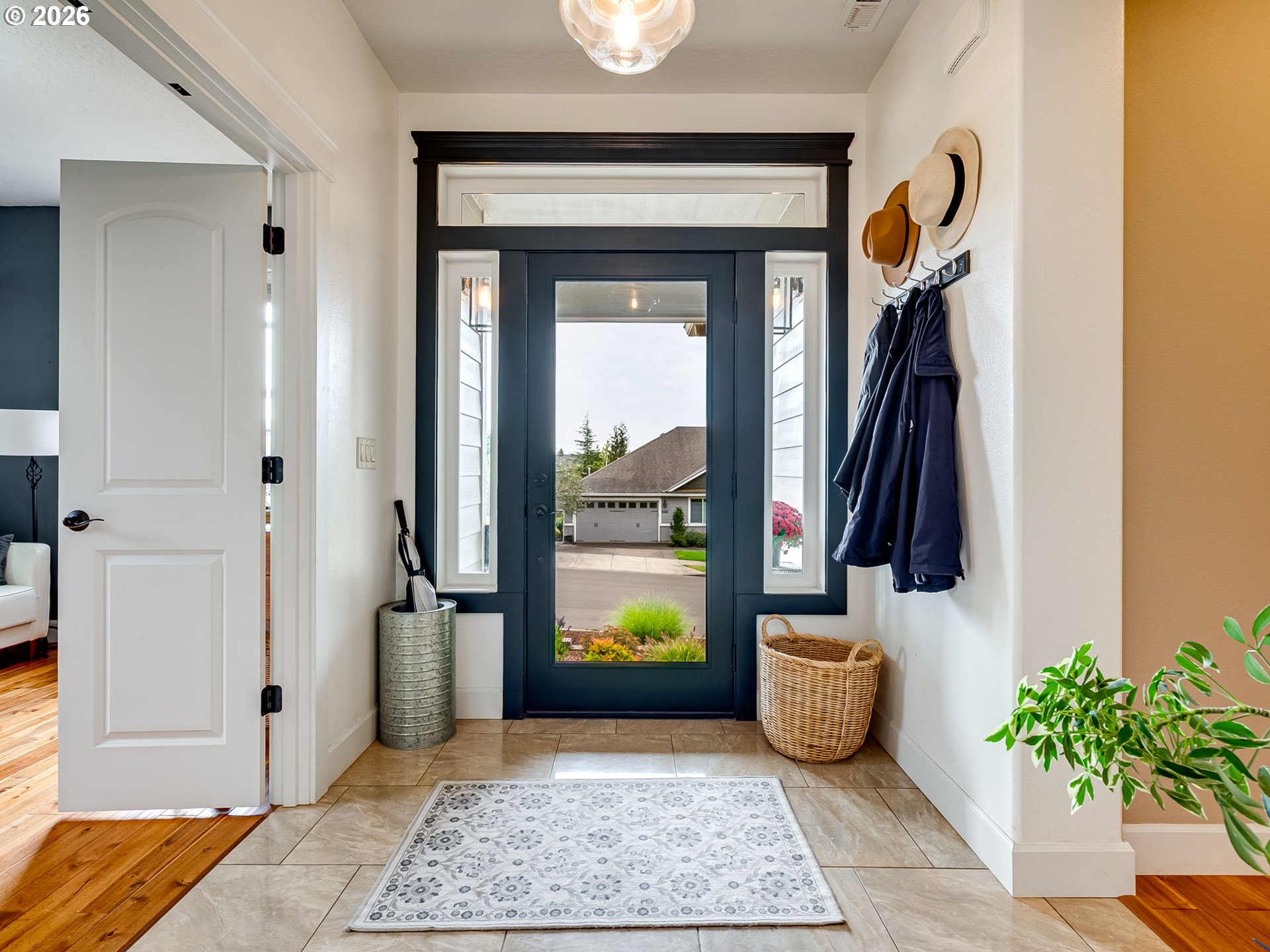 2695 NW MT ASHLAND DR