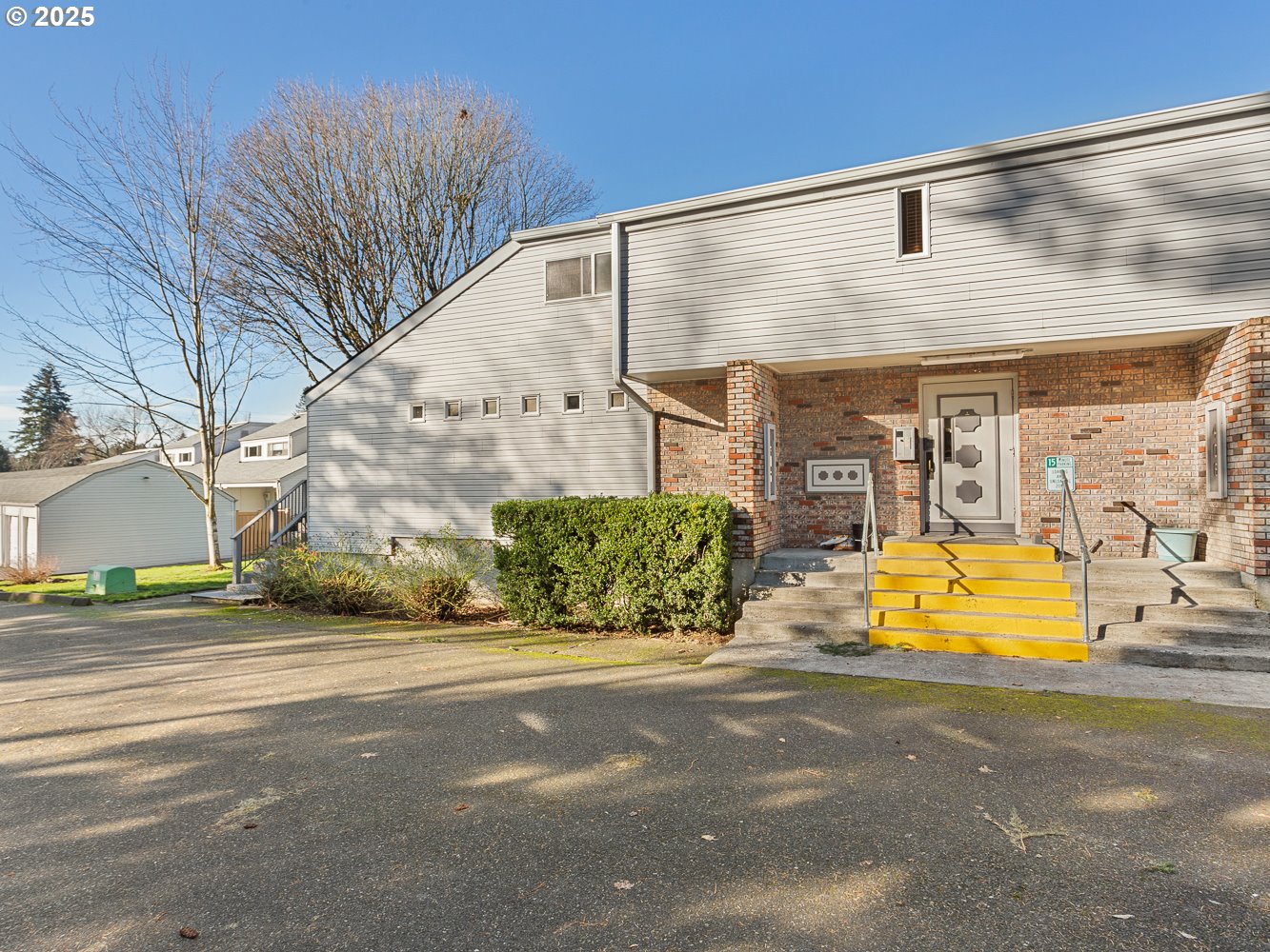 Vancouver, Washington 98665, United States, 3 Bedrooms Bedrooms, ,2 BathroomsBathrooms,Residential,Pending,14877