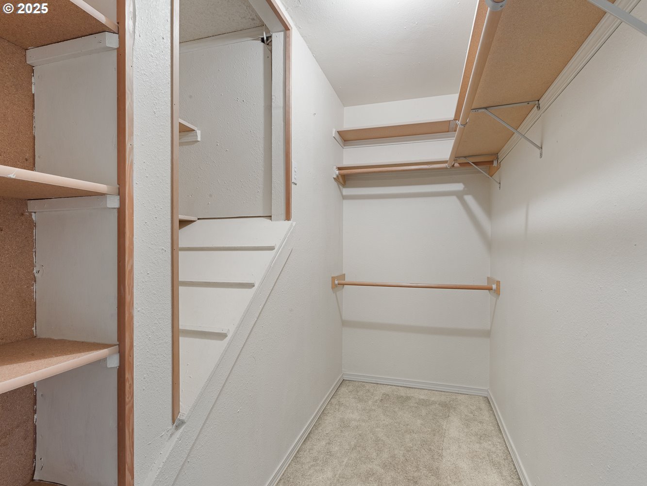 Vancouver, Washington 98665, United States, 3 Bedrooms Bedrooms, ,2 BathroomsBathrooms,Residential,Pending,14877