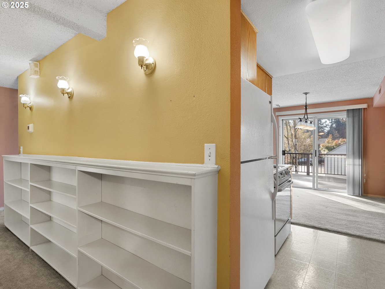 Vancouver, Washington 98665, United States, 3 Bedrooms Bedrooms, ,2 BathroomsBathrooms,Residential,Pending,14877