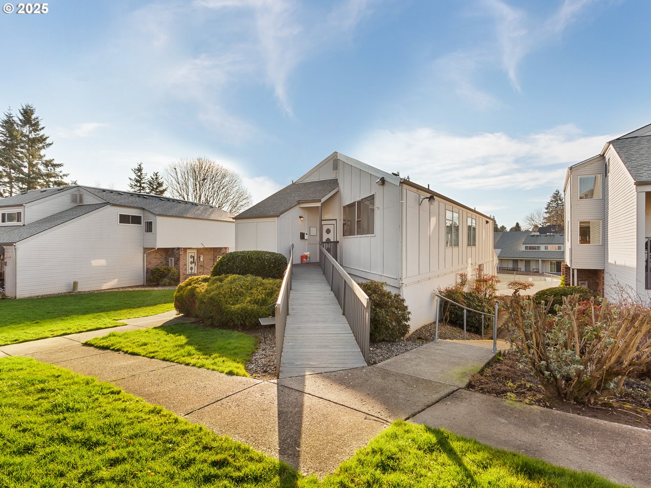 Vancouver, Washington 98665, United States, 3 Bedrooms Bedrooms, ,2 BathroomsBathrooms,Residential,Pending,14877