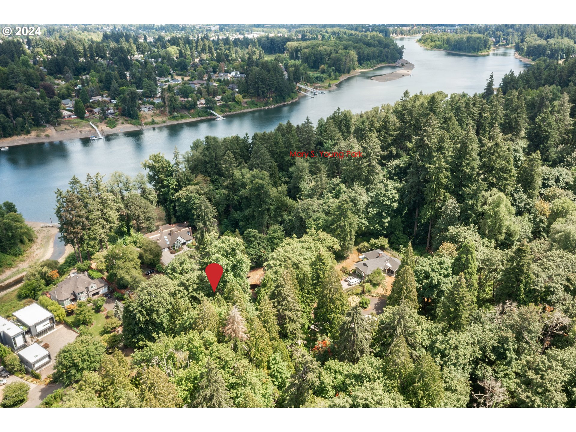 5000 MAPLETON DR