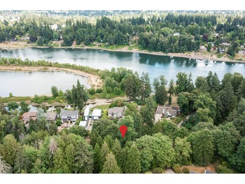 5000 MAPLETON DR West Linn OR 97068