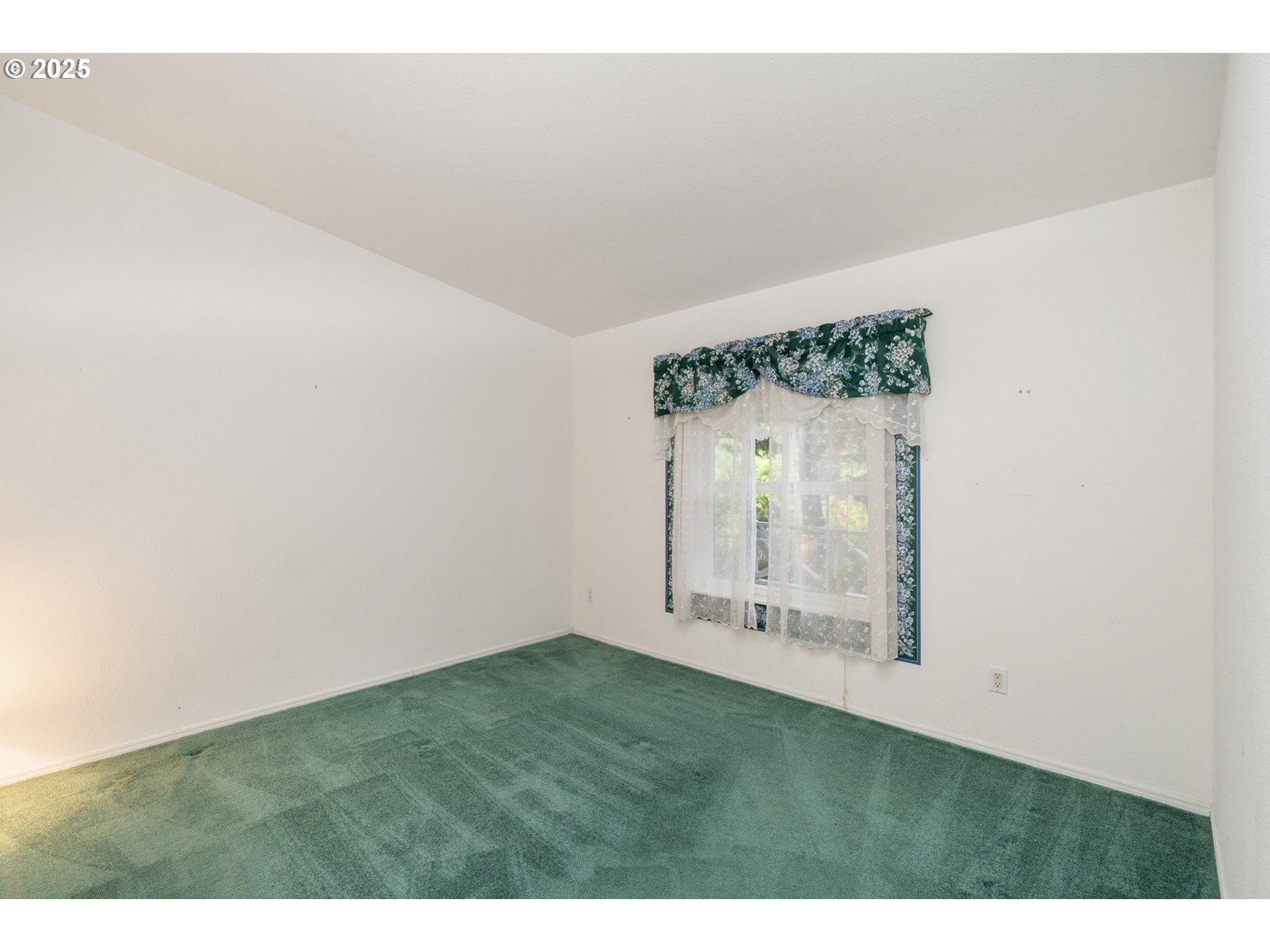 Nehalem, Oregon 97131, United States, 3 Bedrooms Bedrooms, ,3 BathroomsBathrooms,Residential,Active,143675