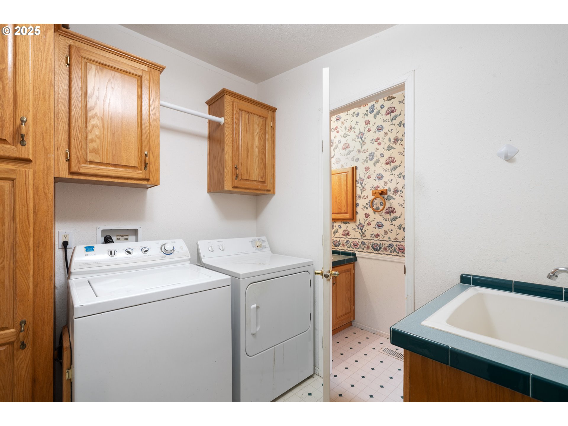 Nehalem, Oregon 97131, United States, 3 Bedrooms Bedrooms, ,3 BathroomsBathrooms,Residential,Active,143675