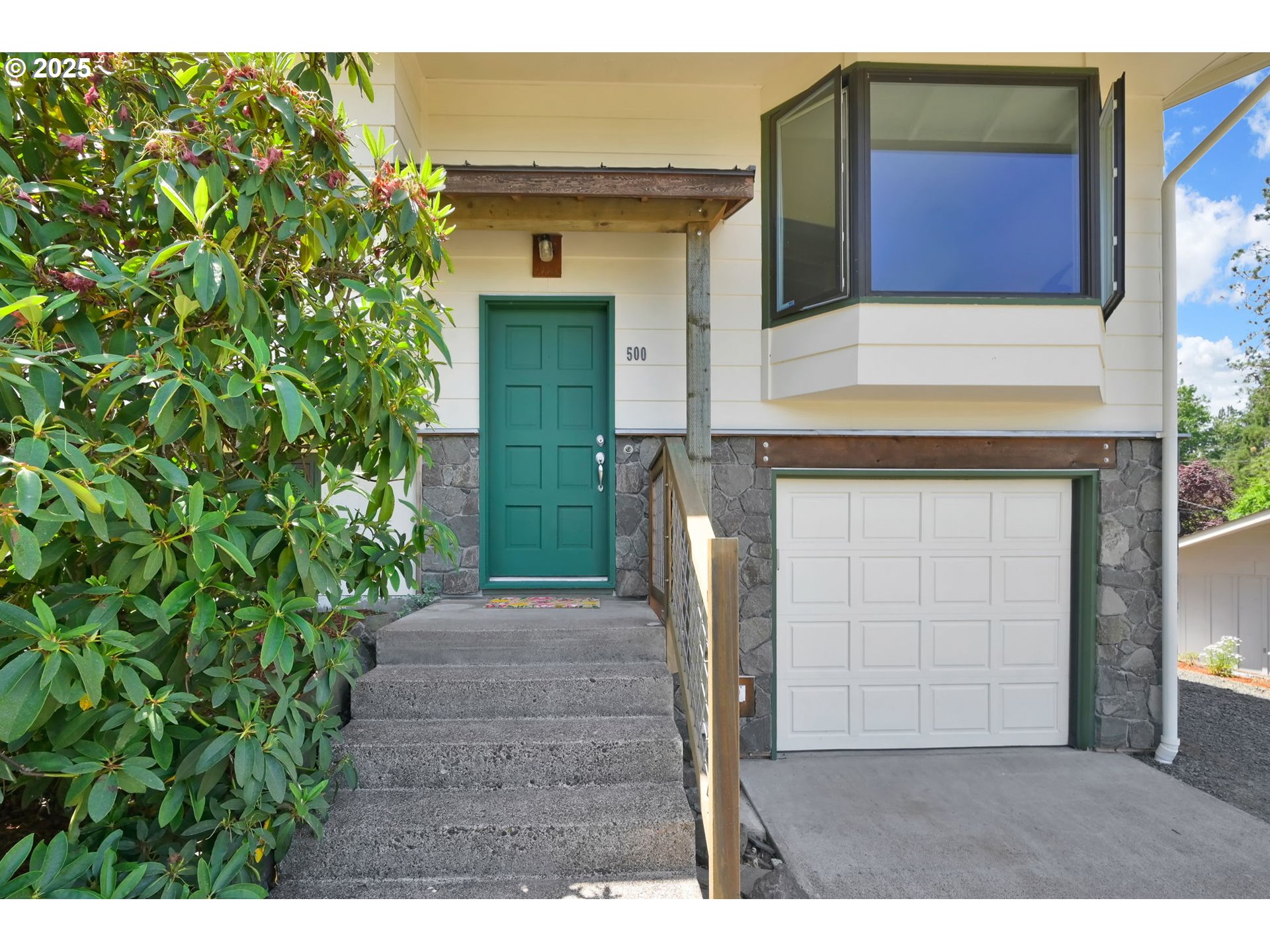 500 E 46TH AVE