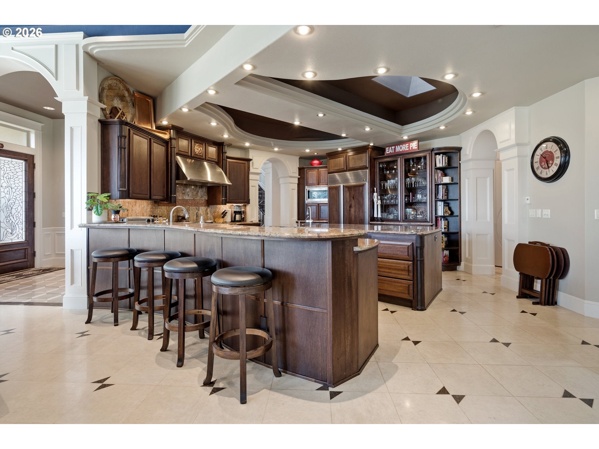 17695 S Fieldstone Ct, Oregon City, OR, 97045, USA, 4 Bedrooms Bedrooms, ,7 BathroomsBathrooms,Residential,Pending,17695 S Fieldstone Ct,214551203