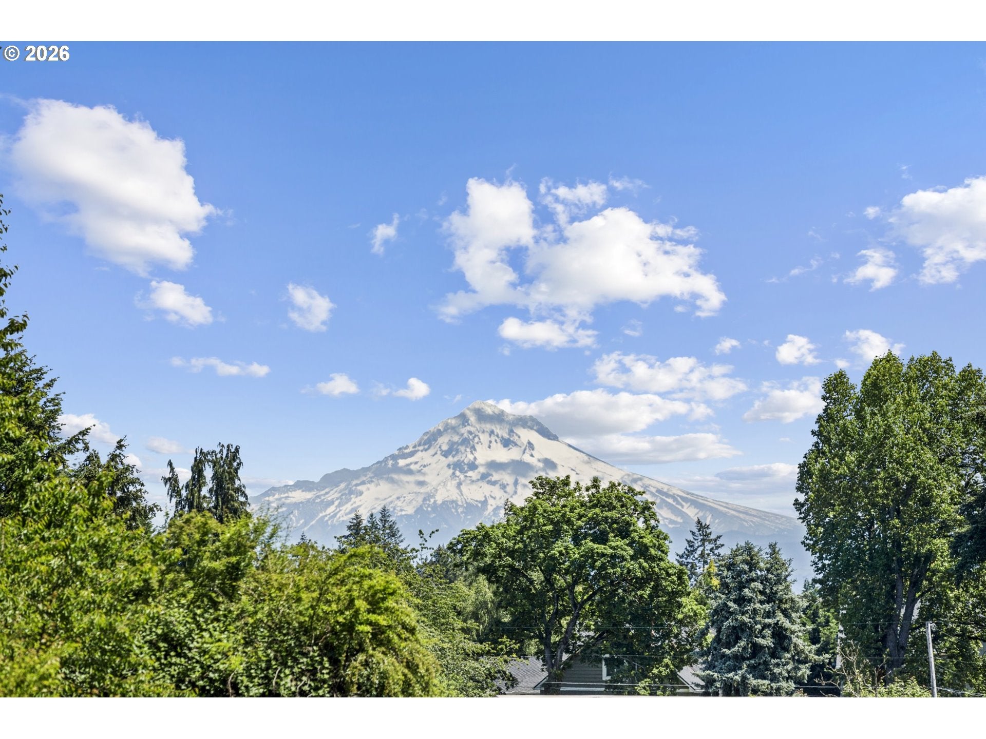 17695 S Fieldstone Ct, Oregon City, OR, 97045, USA, 4 Bedrooms Bedrooms, ,7 BathroomsBathrooms,Residential,Pending,17695 S Fieldstone Ct,214551203