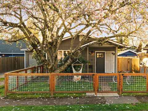 4517 NE 85TH AVE Portland OR 97220