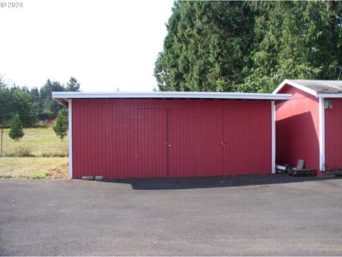 A home in Estacada