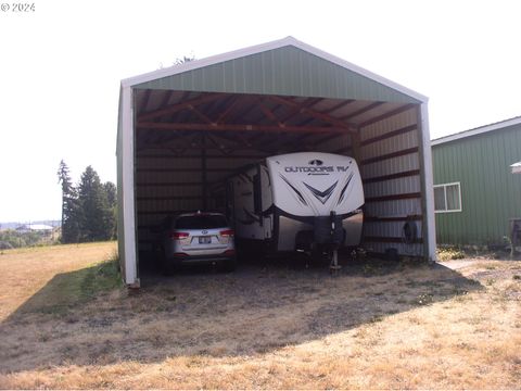 A home in Estacada