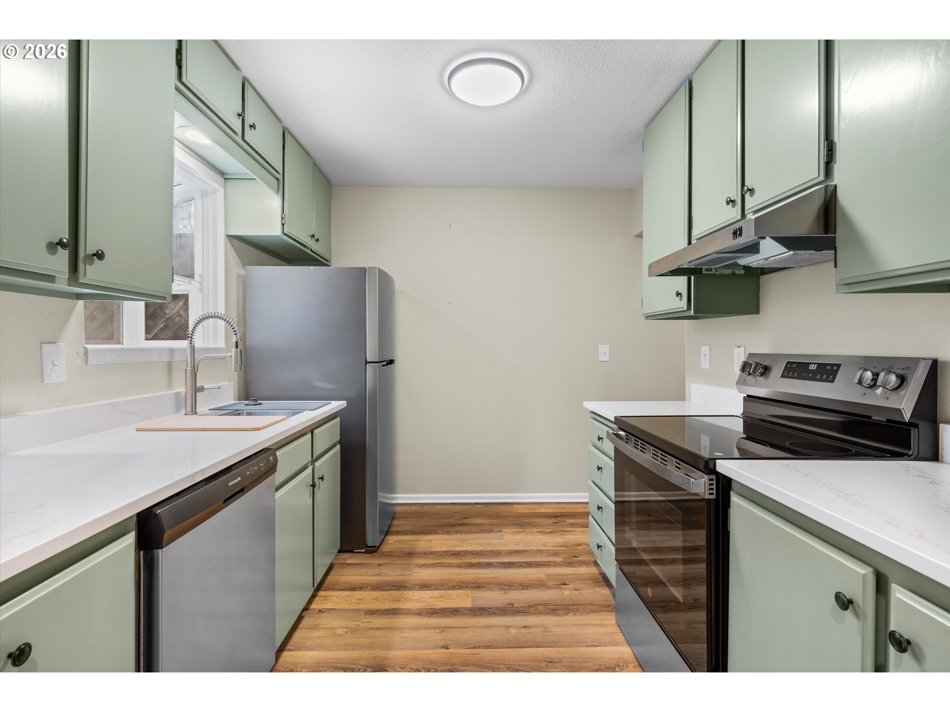 1865 NW ROLLING HILL DR