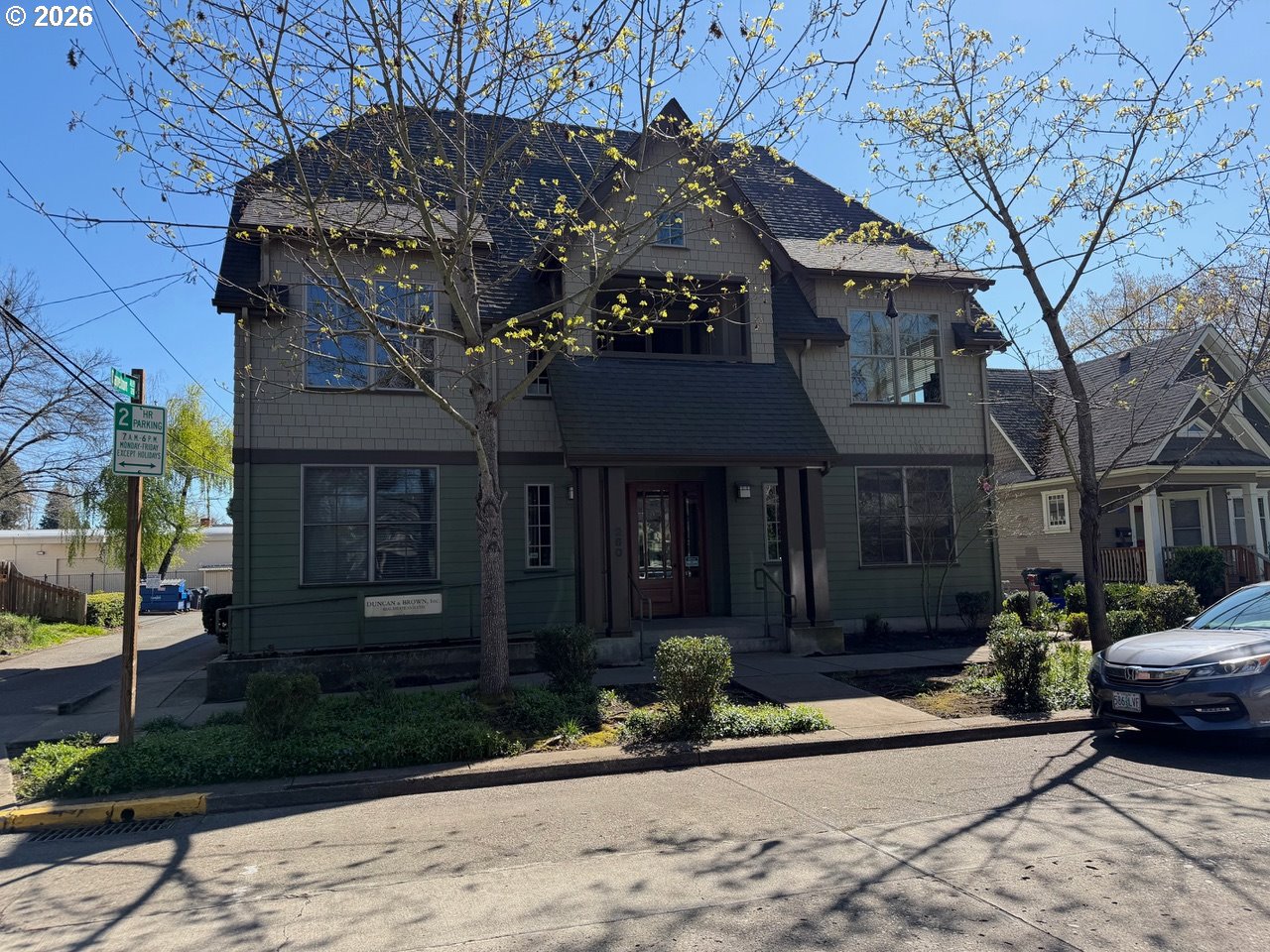 260 W 12TH AVE