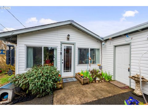 A home in Coos Bay