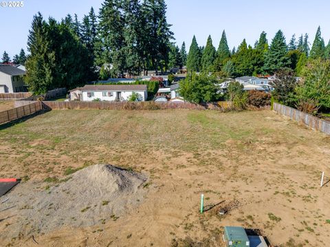 448 SW 15th AVE 14 Canby OR 97013