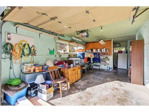 Tiny photo for 76306 Jasper Dr, Oakridge, OR 97463 (MLS # 175487498)